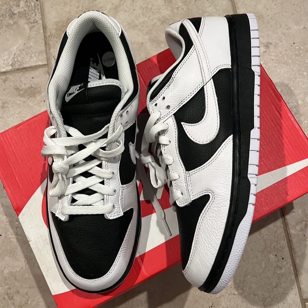 Nike Dunks - Picture 2 of 5